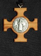 Croix M�daillon Saint Beno�t