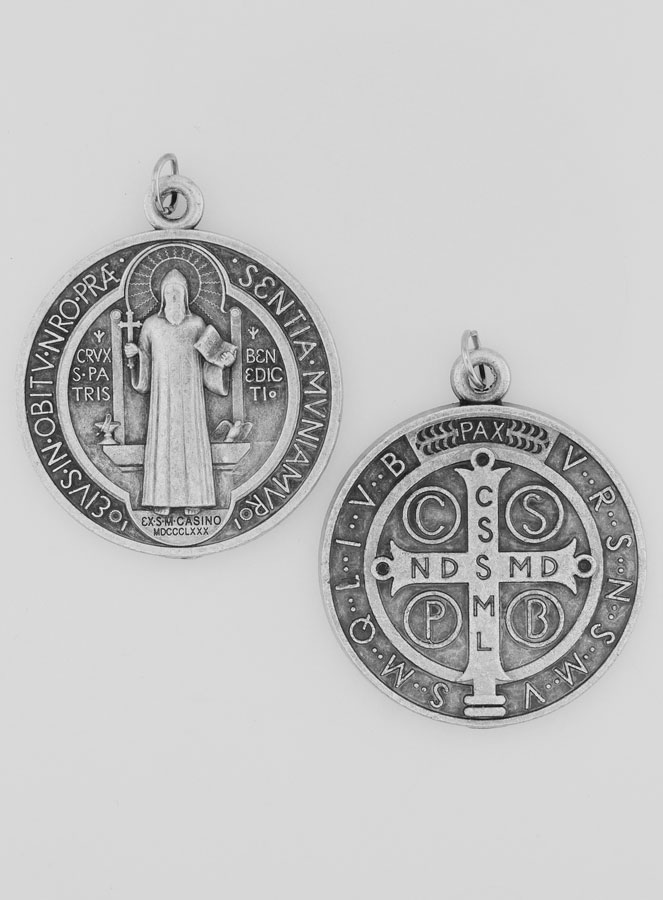 Médaille de Saint Benoît en Métal - 3,6 cm (pic 1)