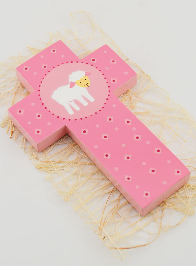 Croix Enfant en Bois Petite Brebis Rose - 12 cm (pic 3)