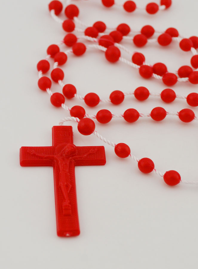 Chapelet Plastique Rouge (pic 3)