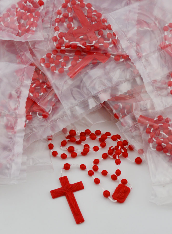 Chapelet en Gros Plastique Rouge X 100 (pic 1)
