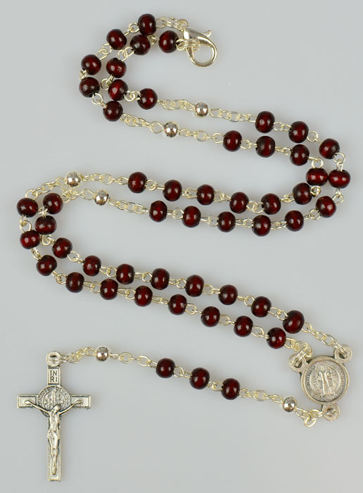 Chapelet de Saint Benoît en Perles Rouge (pic 2)