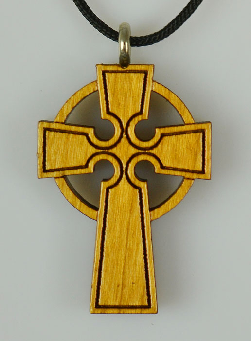 Pendentif Croix Celte en Bois (pic 2)