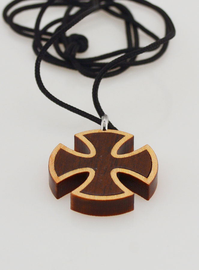 Pendentif Croix en Bois Carrée (pic 3)