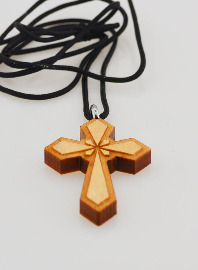 Pendentif Croix en Bois Vernis (pic 3)