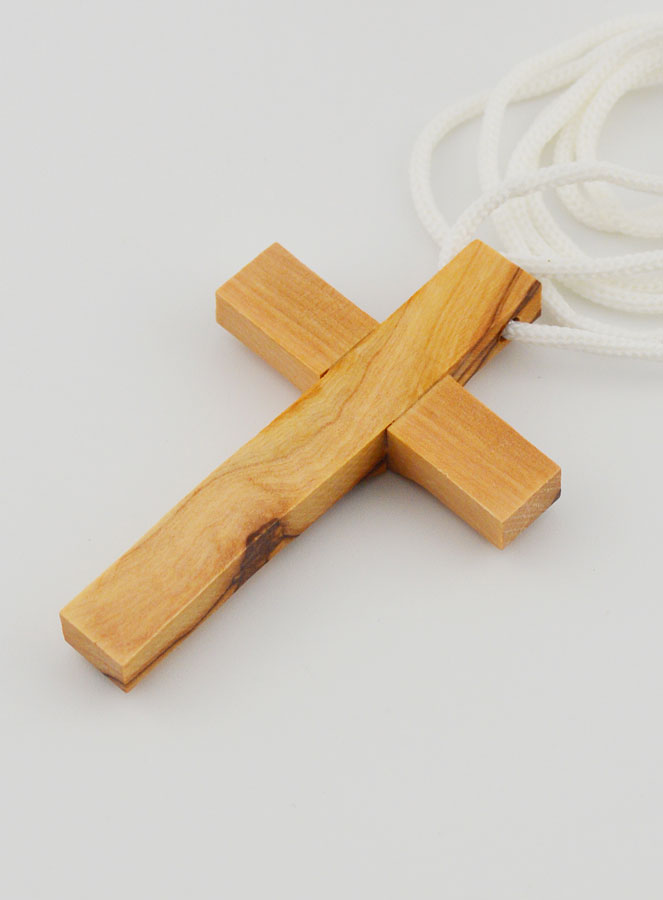 Pendentif Croix d'Aube de Communion en Bois d'Olivier (pic 4)