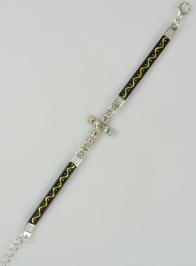 Bracelet Religieux Noir avec Croix et 6 Diamants (pic 1)
