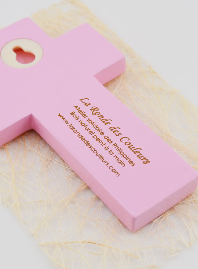 Croix Enfant en Bois Eau du Baptême - Rose - 12 cm (pic 4)