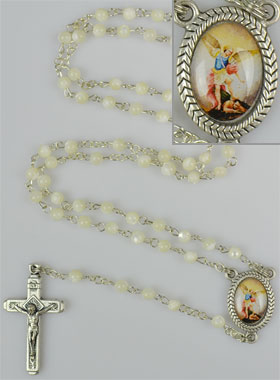 Chapelet en Perles de Nacre Véritable - Médaille Saint Michel (pic 1)