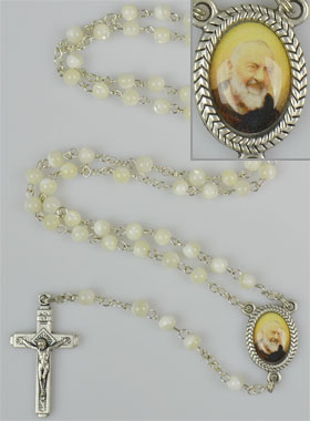 Chapelet en Perles de Nacre Véritable - Médaille Padre Pio (pic 1)