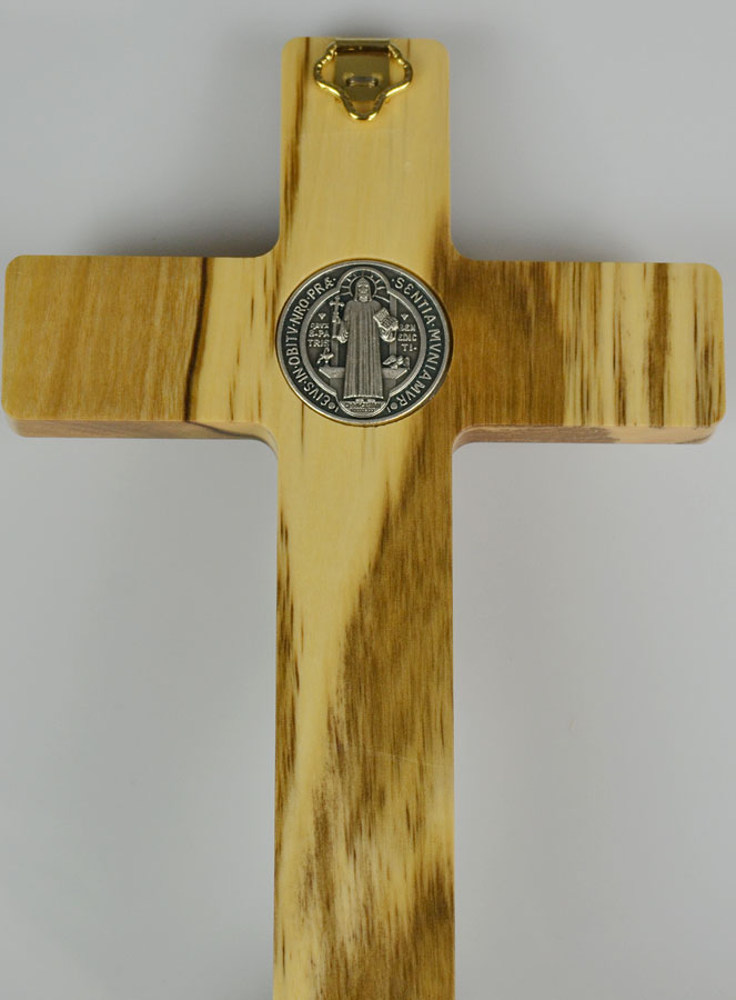 Bénitier Croix de Saint Benoît en Bois d'Olivier - 19cm (pic 4)