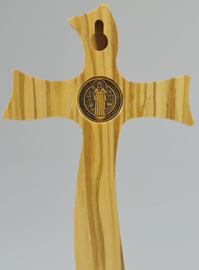 Crucifix sur Socle de Saint Benoît en Bois d'Olivier - 18cm (pic 4)