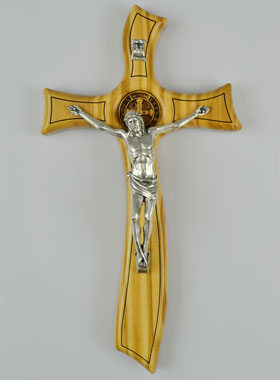 Crucifix Croix de Saint Benoît en Bois d'Olivier (pic 1)