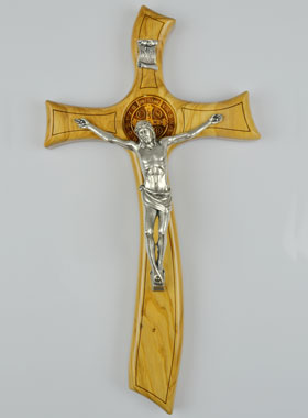 Crucifix de Saint Benoît en Bois d'Olivier - 27cm (pic 1)