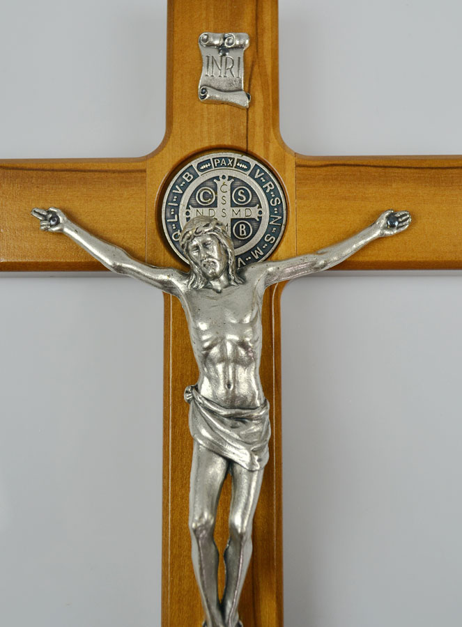 Crucifix de Saint Benoît en Bois - 25cm (pic 3)
