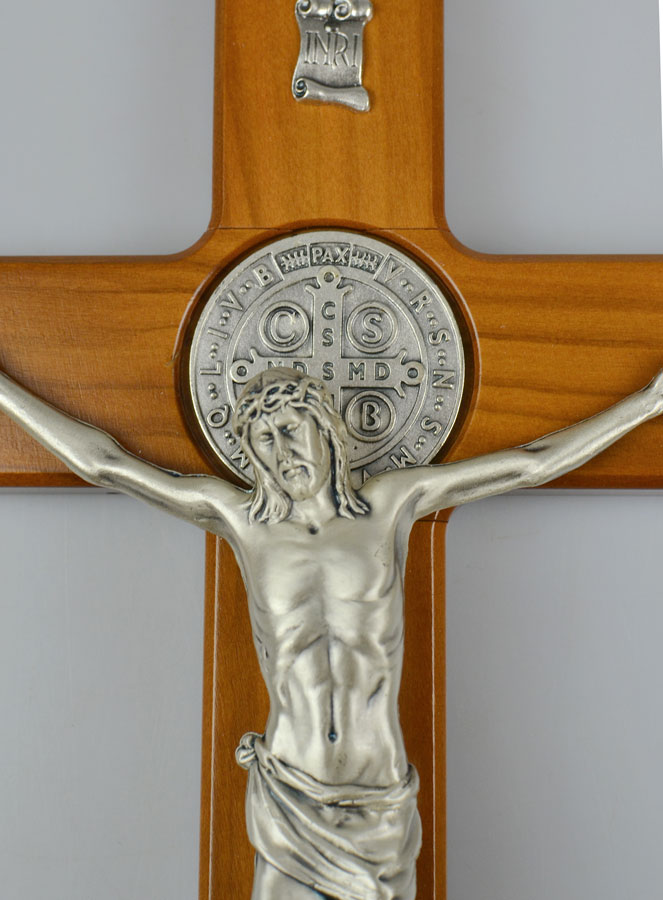 Crucifix de Saint Benoît en Bois - 30cm (pic 3)