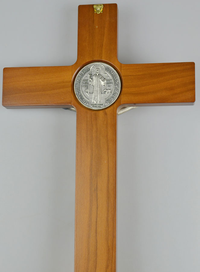 Crucifix de Saint Benoît en Bois - 30cm (pic 4)