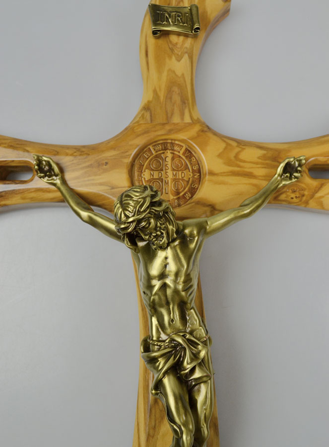 Grand Crucifix Mural de Saint Benoît en Bois et Bronze - 48cm (pic 3)