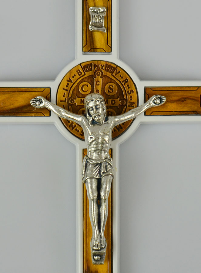 Crucifix de Saint Benoît en Bois - Blanc - 13cm (pic 3)
