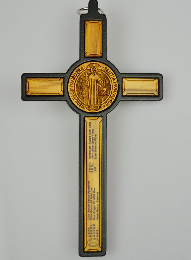 Crucifix de Saint Benoît en Bois Noir - 13cm (pic 3)