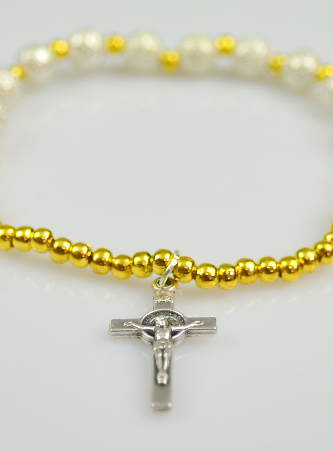 Bracelet Religieux Dizainier en Perles Strass & Croix de St Benoît (pic 4)
