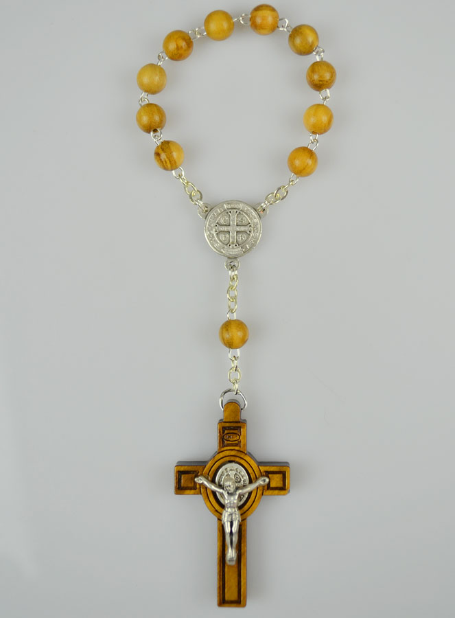 Dizainier en Bois d'Olivier - Croix et Médaille de Saint Benoît (pic 2)