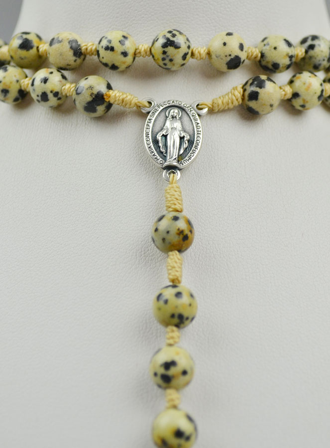 Chapelet en Pierre de Jaspe Dalmatien sur Cordelette (pic 3)