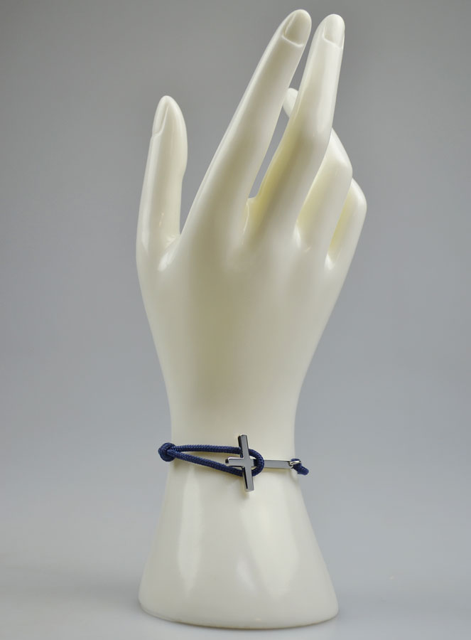 Bracelet avec Croix Argentée sur Cordon Marine - Taille Femme (pic 2)
