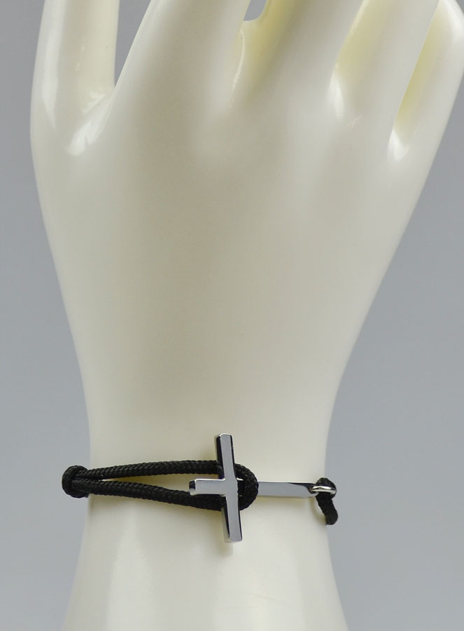 Bracelet avec Croix Argentée sur Cordon Noir - Taille Femme (pic 3)