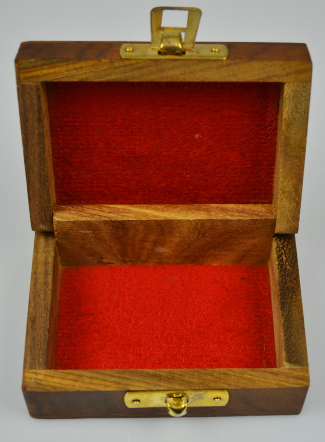 Boîte à Chapelet en Bois Sculpté & Croix en Bronze (pic 4)
