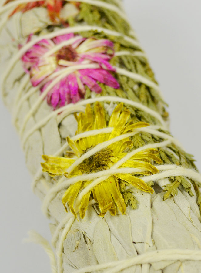Smudge de Sauge Blanche & Pétales de Marguerite et Cèdre (pic 4)