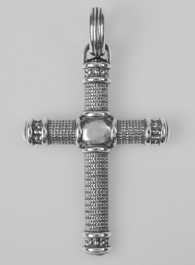 Pendentif Croix Tribale Sculptée en Argent Massif (pic 2)