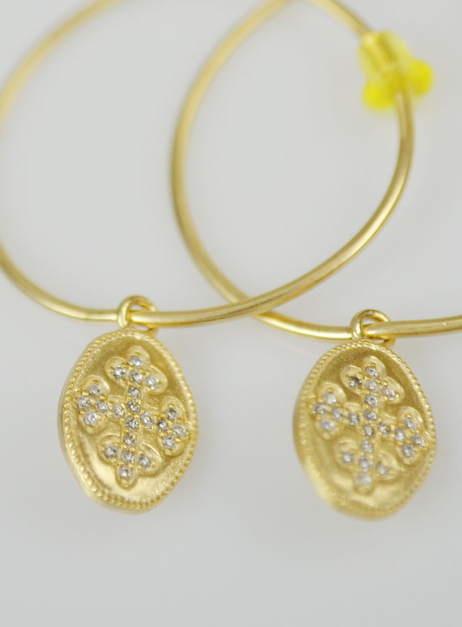 Boucles d'Oreilles Créoles Croix de Diamants & Plaqué Or (pic 4)