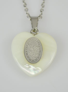 Collier Religieux Coeur de Nacre & Médaille St Michel - Argent (pic 1)