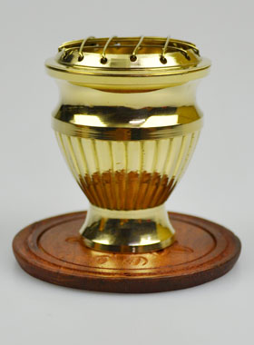 Brûle-Encens d'Église en Laiton Doré sur Socle Bois - 7cm (pic 1)