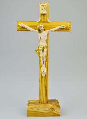 Crucifix en Bois sur Socle et Christ - 17 cm (pic 1)