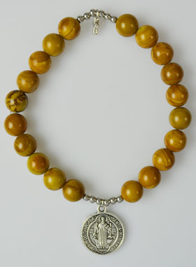 Bracelet Religieux en Pierre de Jaspe Bois - St Benoît & Croix (pic 1)