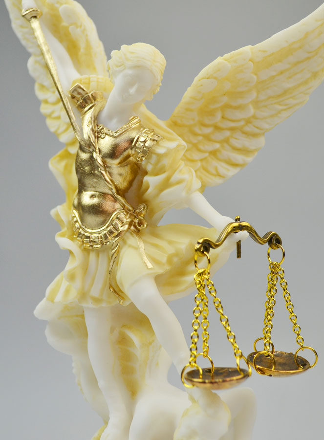 Statue Saint Michel Archange de la Justice en Albâtre & Dorure (pic 4)