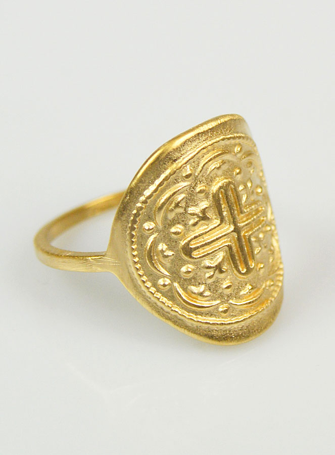 Bague Croix du Christ Sculptée - Plaqué Or - Taille 52 (pic 3)