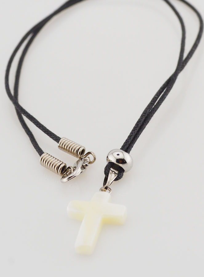 Collier Religieux Croix en Nacre - 20mm (pic 1)