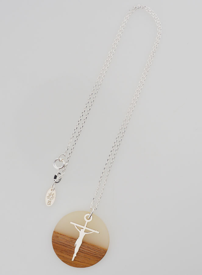 Collier Religieux en Argent - Cercle Bois Résine & Croix du Christ (pic 2)