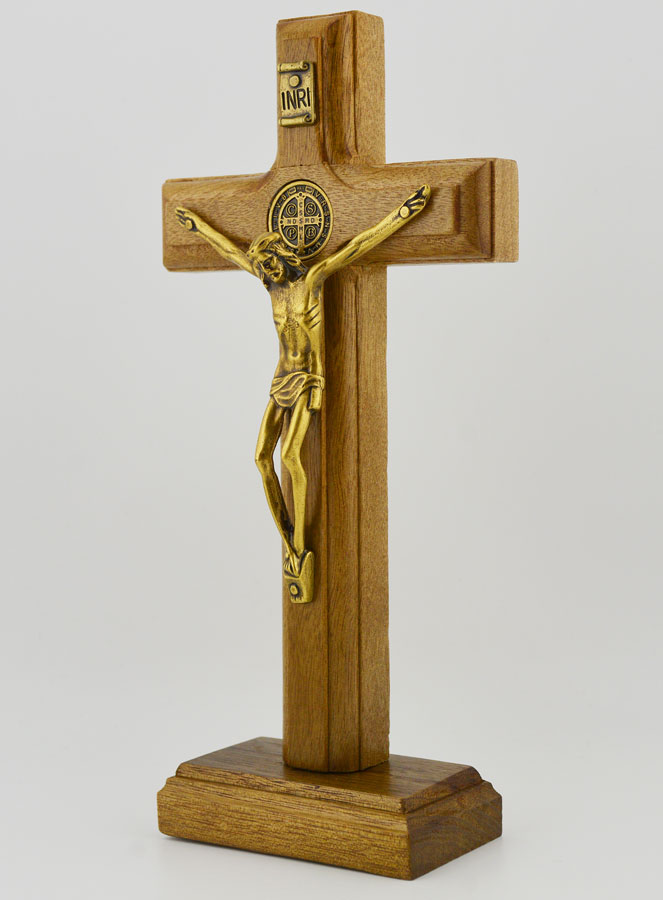 Crucifix de Saint Benoît en Bois Avec Socle Amovible - 17cm (pic 2)