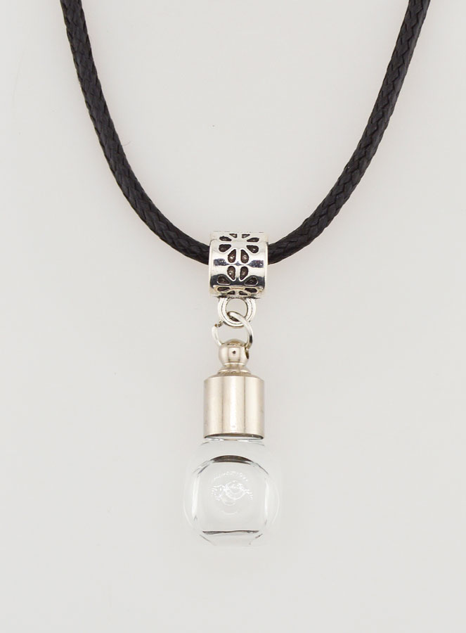 Collier Religieux Pendentif Eau de Lourdes (pic 1)