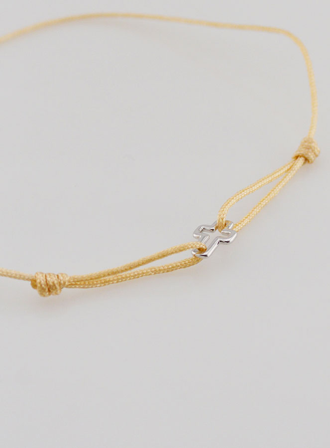 Bracelet Cordon Beige & Croix en Argent (pic 4)