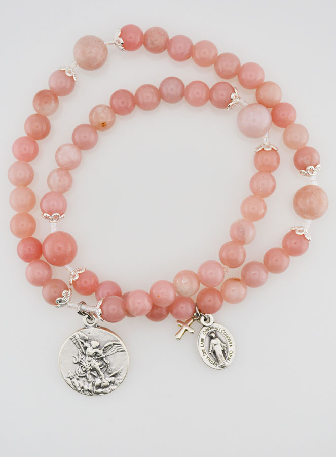 Chapelet en Pierres d'Opale Rose - Saint Michel & Miraculeuse (pic 1)