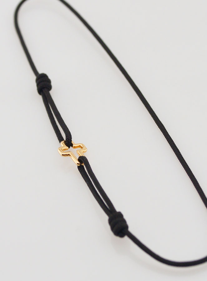 Bracelet Cordon Noir & Croix en Plaqué Or (pic 4)