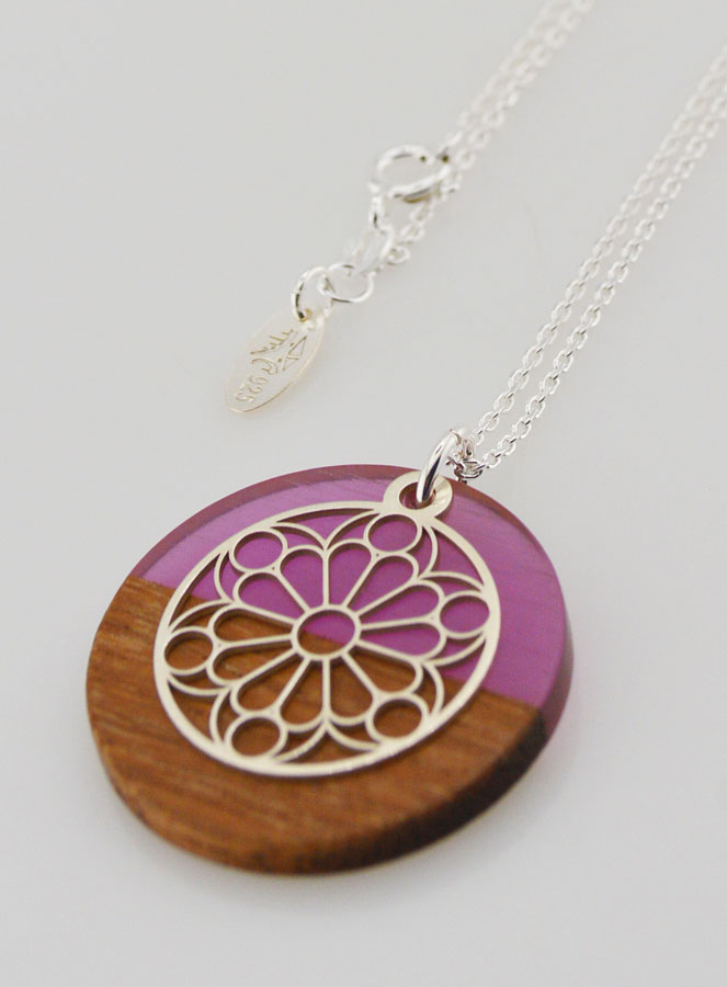 Collier Religieux en Argent - Pendentif Bois Résine & Vitrail (pic 1)