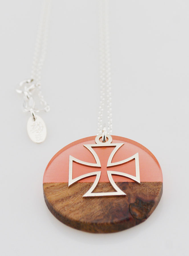 Collier en Argent - Pendentif Bois Résine & Croix Templier (pic 3)