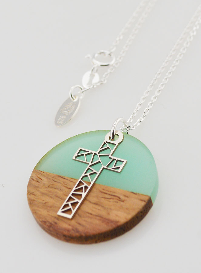 Collier en Argent - Pendentif Bois Résine & Croix (pic 1)