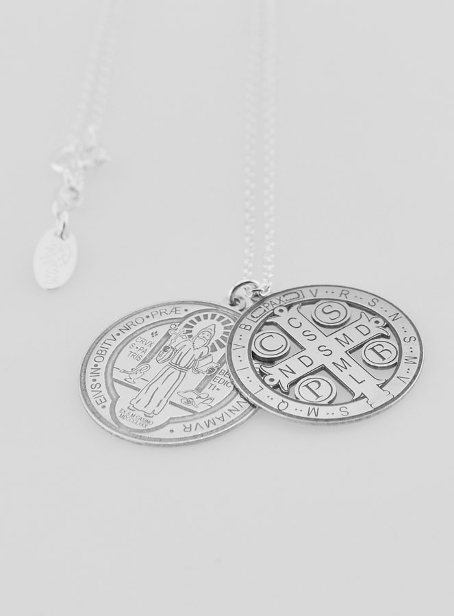 Collier Religieux Saint Benoît en Argent 20mm (pic 3)